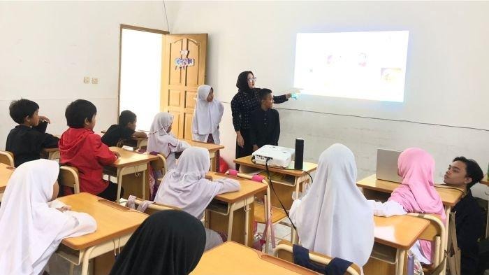 Edukasi Keuangan Tutup Rangkaian Kegiatan Kolaborasi PKM Prodi ABSP Poltek STIA LAN Bandung